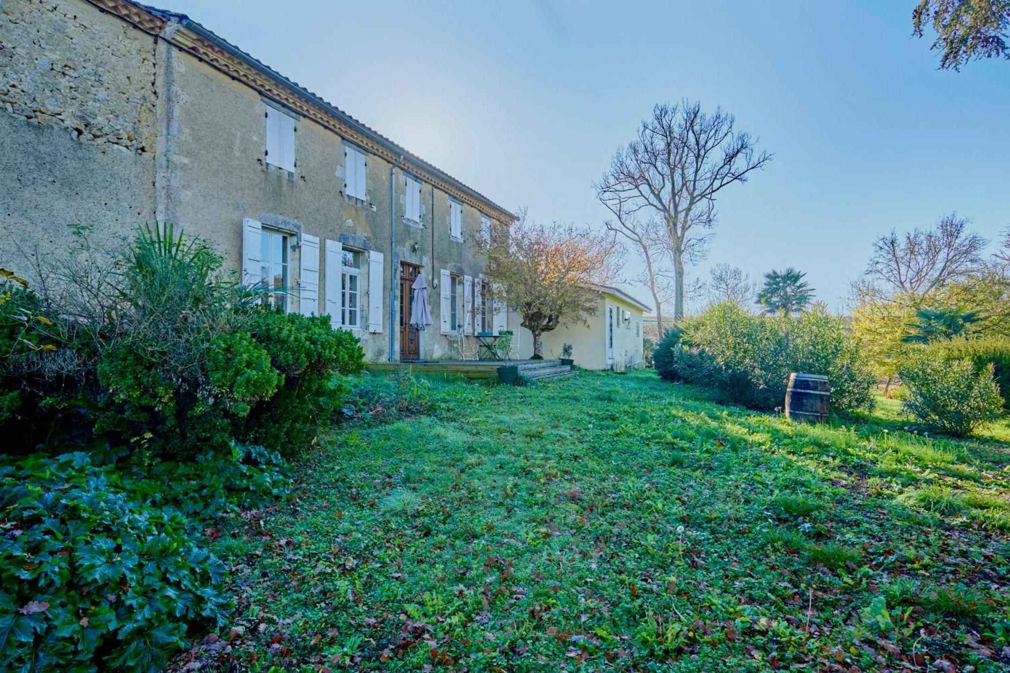 Chambres D'Hotes De Charme Avec Piscine - Le Clos Boissiere Valence-sur-Baise Exterior photo